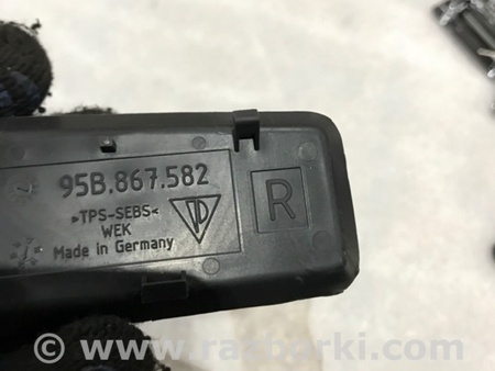 ФОТО Вкладыш вещевого отделения для Porsche Macan I 95B +FL (13-18) Київ