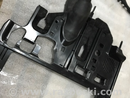 ФОТО Пластик для Audi (Ауди) A4 V B9 - 8W (2015-) Київ