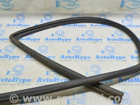 ФОТО Уплотнитель стекла перед прав для Dodge Journey (2011-2020) Одесса