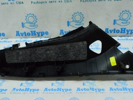 ФОТО Накладка задней стойки для Hyundai Elantra AD (09.2015-2020) Одесса