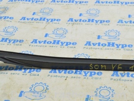 ФОТО Молдинг лобового стекла для Hyundai Sonata YF (09.2009-03.2014) Одеса