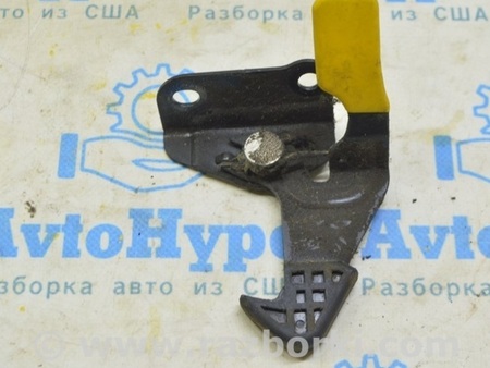 ФОТО Крюк замка капота для Nissan LEAF (2018-) Одесса