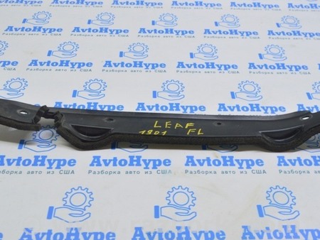 ФОТО Уплотнитель крыла дверь для Nissan LEAF (2018-) Одесса