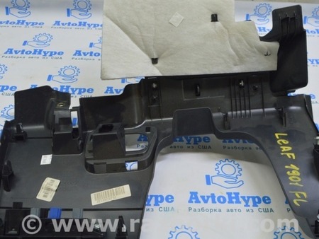 ФОТО Накладка колени водителя для Nissan LEAF (2018-) Одесса