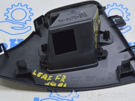 ФОТО Накладка передней панели для Nissan LEAF (2018-) Одесса