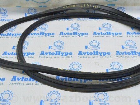 ФОТО Уплотнитель резина двери для Nissan LEAF (2018-) Одесса