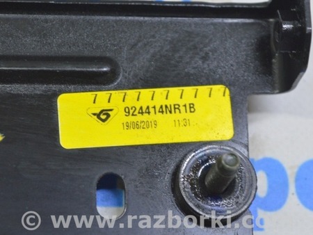 ФОТО Кронштейн трубок кондиционера для Nissan LEAF (2018-) Одесса