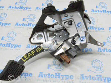 ФОТО Педаль тормоза для Nissan LEAF (2018-) Одесса