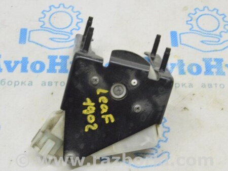 ФОТО Замок зарядного порта для Nissan LEAF (2018-) Одесса