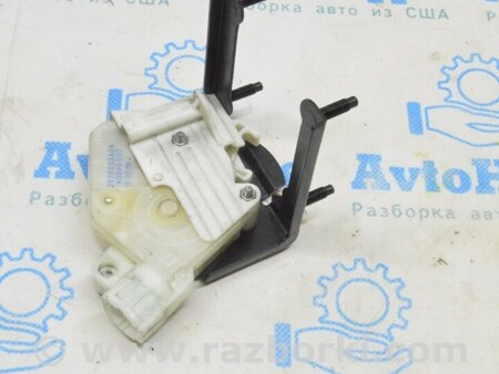 ФОТО Замок зарядного порта для Nissan LEAF (2018-) Одесса