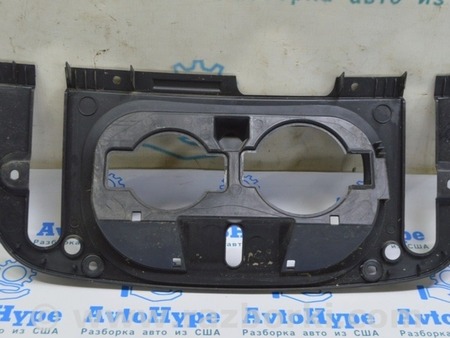 ФОТО Накладка зарядного порта для Nissan LEAF (2018-) Одесса