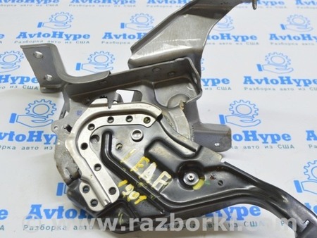 ФОТО Педаль стояночного тормоза для Nissan LEAF (2018-) Одесса