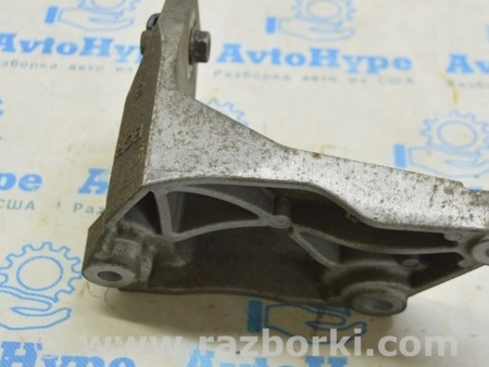 ФОТО Кронштейн подушки двигателя для Nissan LEAF (2018-) Одесса