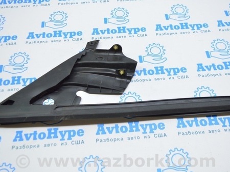 ФОТО Направляющая стекла двери передней для Tesla Model 3 Одесса