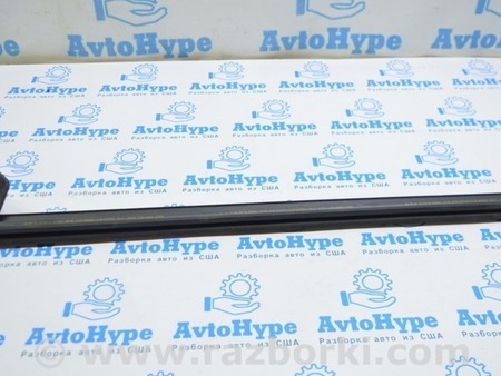 ФОТО Уплотнитель стекла внутренний двери передней для Tesla Model 3 Одесса