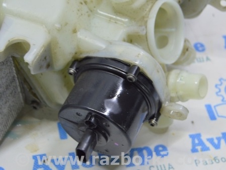 ФОТО Расширительный бачок охлаждения для Tesla Model 3 Одесса