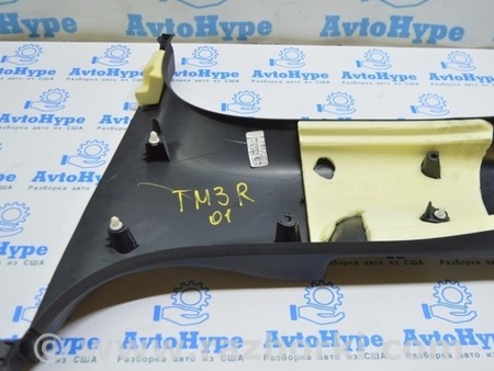 ФОТО Накладка центральной стойки нижняя правая для Tesla Model 3 Одесса