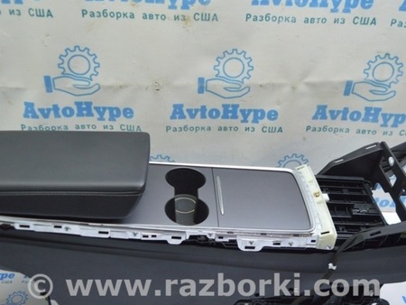 ФОТО Консоль центральная подлокотник и подстаканники для Tesla Model 3 Одесса