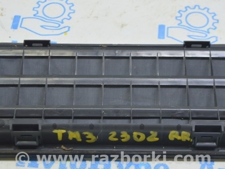 ФОТО Щиток вентиляции правый для Tesla Model 3 Одесса