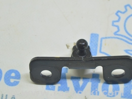 ФОТО Кронштейн амортизатора капота правый для Tesla Model 3 Одесса