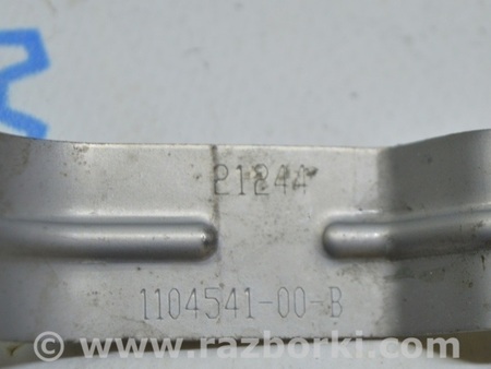 ФОТО Кронштейн переднего правого подкрылка для Tesla Model 3 Одесса