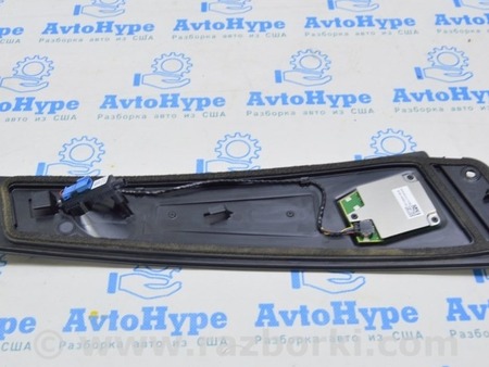 ФОТО Накладка центральной стойки наружняя правая для Tesla Model 3 Одесса