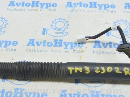 ФОТО Амортизатор крышки багажника для Tesla Model 3 Одесса