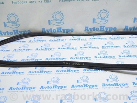 ФОТО Уплотнитель резина крышки багажника для Tesla Model 3 Одесса