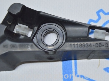 ФОТО Кронштейн решетки дворников правый для Tesla Model 3 Одесса