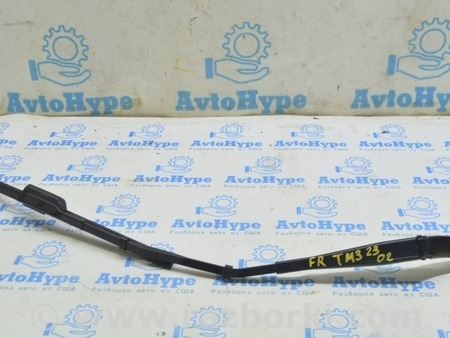 ФОТО Поводок дворника для Tesla Model 3 Одесса