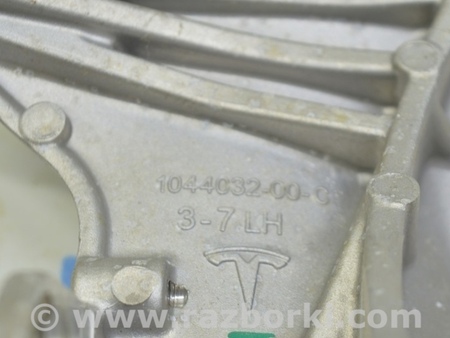 ФОТО Крепление опоры амортизатора переднего левого для Tesla Model 3 Одесса