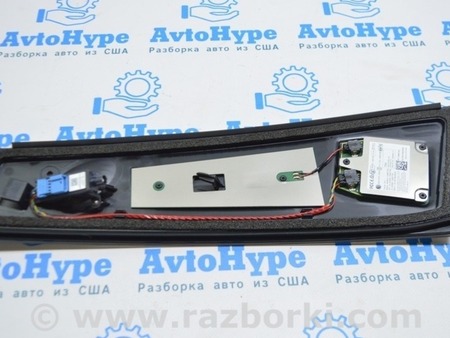 ФОТО Накладка центральной стойки наружняя левая для Tesla Model 3 Одесса