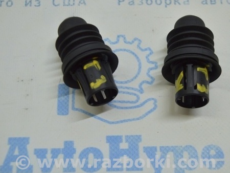 ФОТО Отбойник крышки багажника левый для Tesla Model 3 Одесса