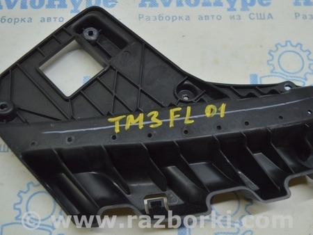 ФОТО Кронштейн правой фары нижний для Tesla Model 3 Одесса