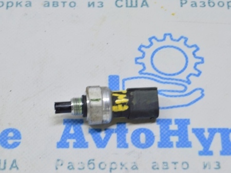 ФОТО Датчик давления и температуры системы кондиционирования для Tesla Model 3 Одесса