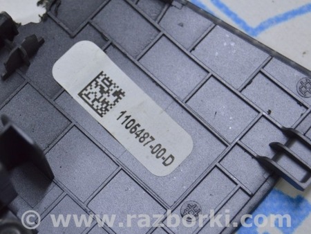 ФОТО Загулшка накладки крепления монитора для Tesla Model 3 Одесса