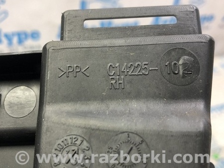 ФОТО Направляющая стекла двери для Jeep Cherokee KL (2013-2023) Одесса