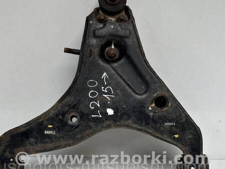 ФОТО Важіль передній правий нижній для Mitsubishi L200 (06-14) Коломия