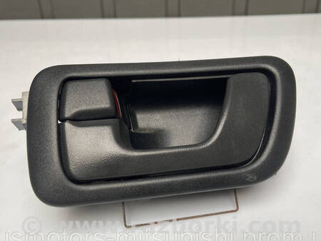 ФОТО Внутрішня ручка двері ліва для Mitsubishi Pajero Wagon 3 Коломия