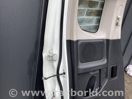 ФОТО Двері задні ліві для Mitsubishi L200 (06-14) Коломия