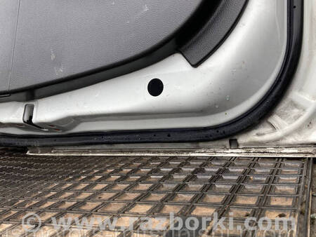 ФОТО Двері задні праві для Mitsubishi L200 (06-14) Коломия