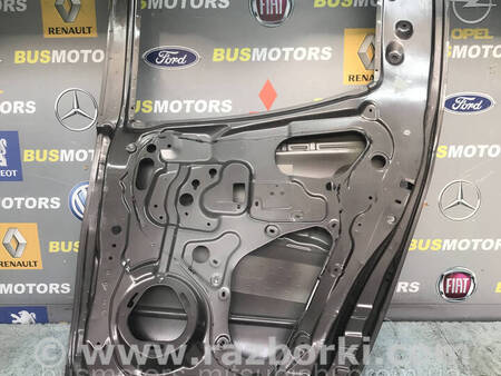 ФОТО Двері задня права гола для Mitsubishi L200 (06-14) Коломия