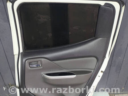 ФОТО Двері задня права гола для Mitsubishi L200 (06-14) Коломия