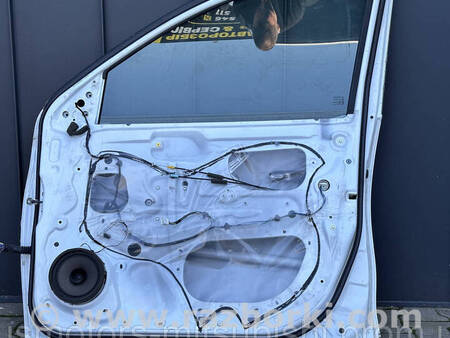 ФОТО Двері передні праві для Mitsubishi L200 (06-14) Коломия