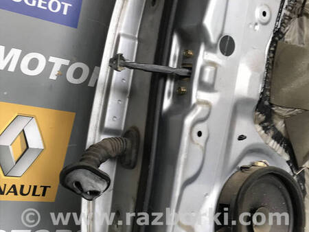 ФОТО Дверка передня права для Mitsubishi L200 (06-14) Коломия