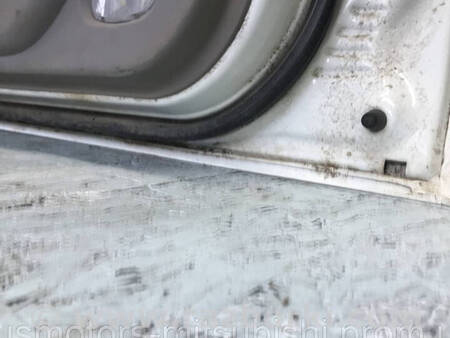 ФОТО Дверка передня права для Mitsubishi L200 (06-14) Коломия