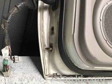 ФОТО Дверка передня права гола для Mitsubishi L200 (06-14) Коломия