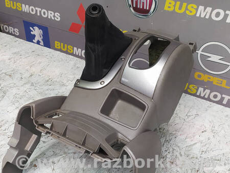 ФОТО Консоль між сидінь передні для Mitsubishi L200 (06-14) Коломия