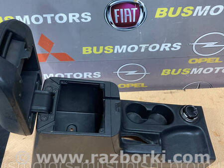 ФОТО Консоль подлокотник для Mitsubishi L200 (06-14) Коломия