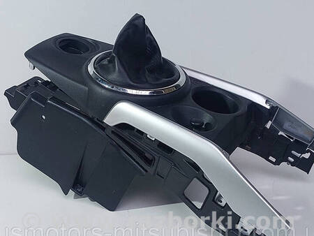 ФОТО Консоль центральна передня частина для Mitsubishi ASX Коломия